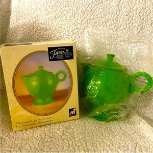 Fiesta ware Thermal Gravy Server Plastic Persimmon